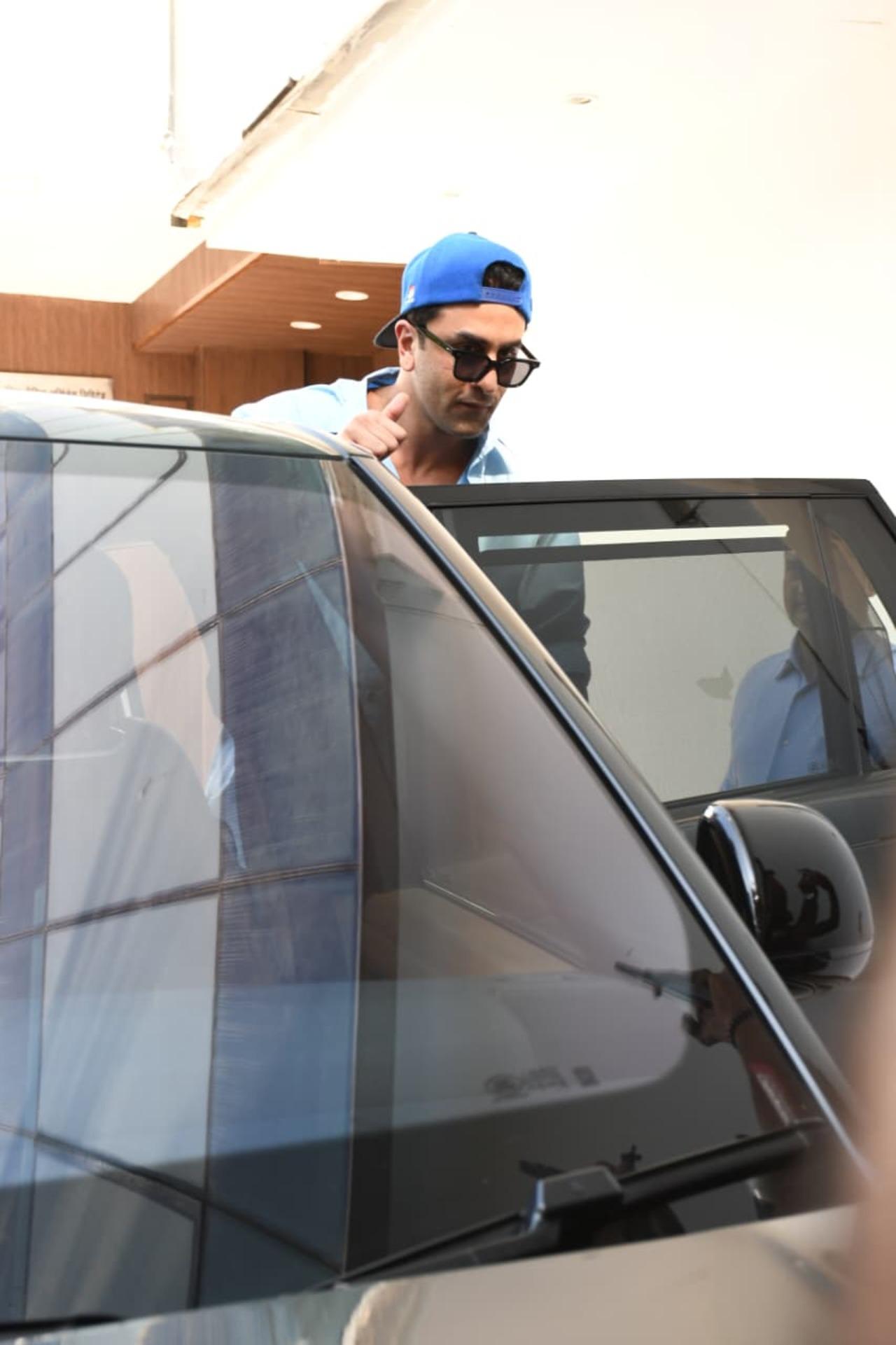 Ranbir Kapoor was snapped stepping out in a casual travel look. The actor kept it sporty in a blue cap, sunglasses, and a comfortable outfit.